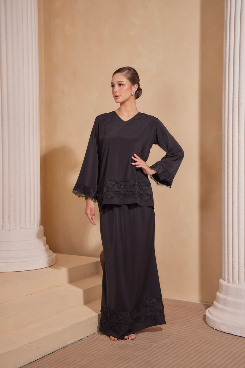 Cempaka Kurung- Black